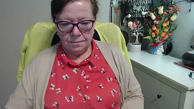 Adelewildx online show from March 16, 4:48 am