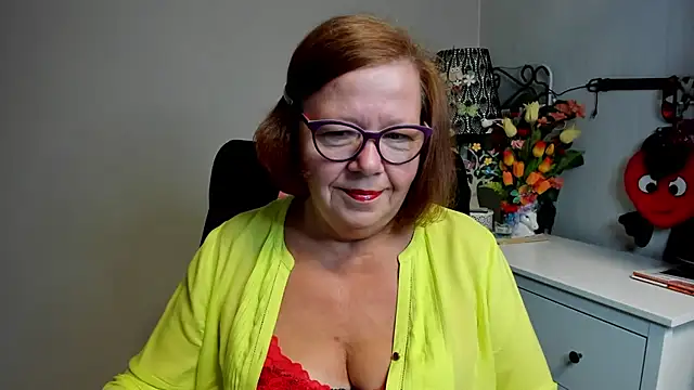 Adelewildx online show from July 6, 3:01 am