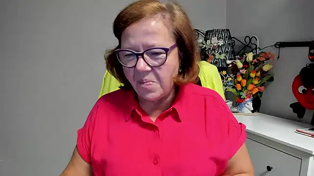 Adelewildx online show from July 7, 2:36 am