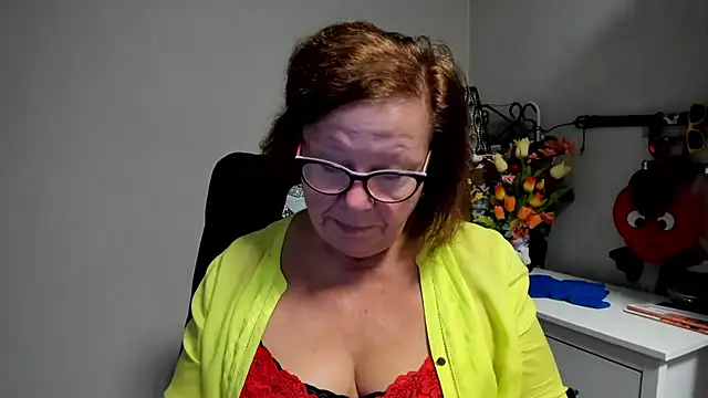 Adelewildx online show from July 20, 3:42 am