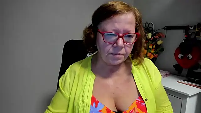 Adelewildx online show from August 3, 2:26 am