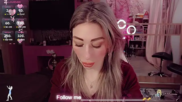 AnnieGOld  online show from February 14, 10:12 pm