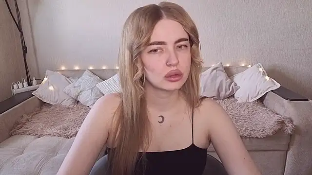 ViolettaLopez online show from June 27, 2:23 pm