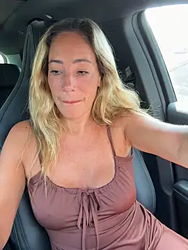SweeetAlegra online show from July 25, 10:11 am