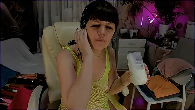 Cutie orgasm online show from July 4, 7:10 pm