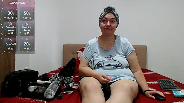 BBW MILF 4U online show from September 13, 5:59 am