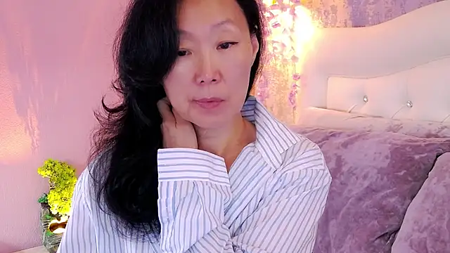 Asian legs online show from July 5, 10:43 am