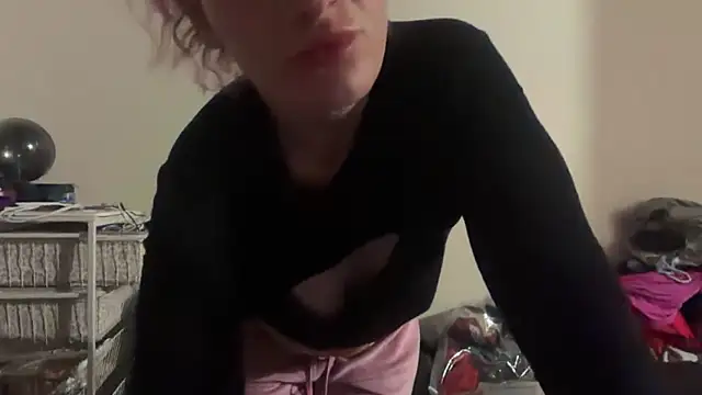 buttercupblissxxx online show from April 11, 7:17 pm