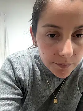 hannyrose  online show from October 7, 2:49 am