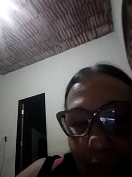 Snapshot of catdool chatting on October 9, 11:31 pm catdool online show from October 9, 11:31 pm