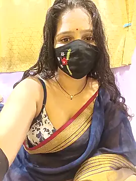 Snapshot of Rising_Smiler chatting on October 5, 5:51 pm Rising Smiler online show from October 5, 5:51 pm