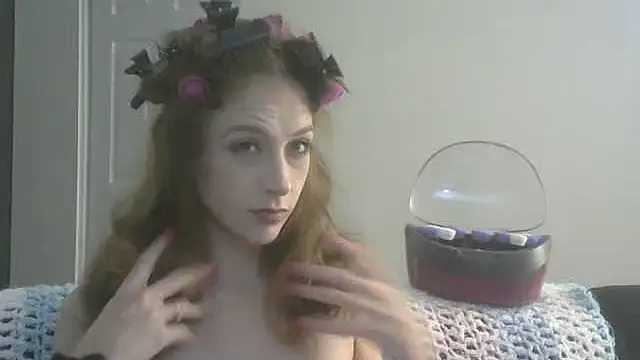 persephone332 online show from July 13, 9:21 am