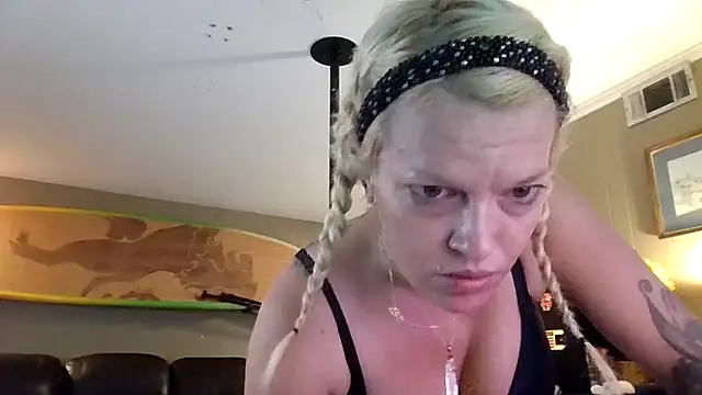 marilyn420 online show from January 7, 10:46 pm