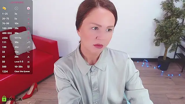 VickyGolden online show from August 1, 5:20 am