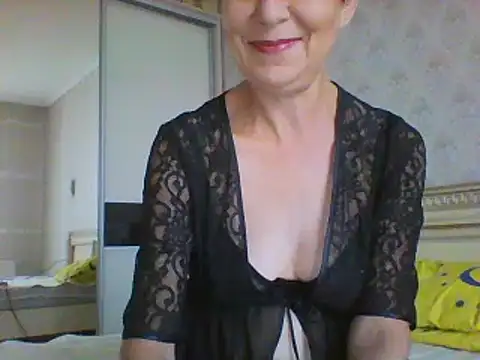 Snapshot of SwettyViktory chatting on October 12, 9:23 am SwettyViktory online show from October 12, 9:23 am