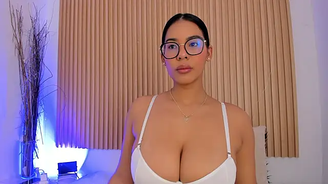 GenesisRuiz online show from June 29, 10:48 am