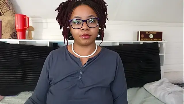 -khayaparker online show from January 7, 8:34 pm