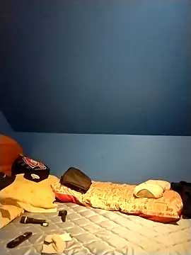 Snapshot of MirthildaVenza chatting on October 30, 6:09 pm MirthildaVenza online show from October 30, 6:09 pm