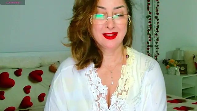 Tyana40 online show from August 3, 1:20 am