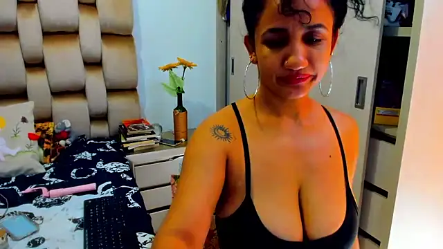alaskmiller1 online show from June 6, 6:47 pm