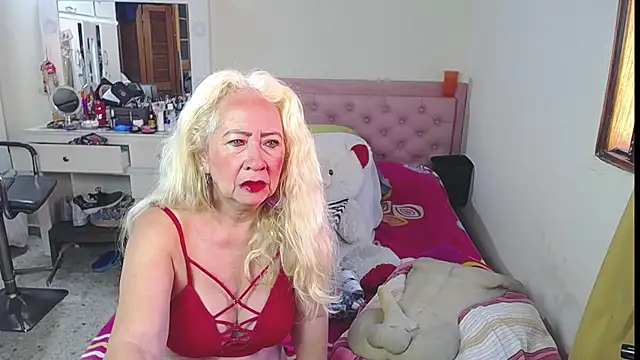 lucy belle bm online show from June 11, 2:36 pm