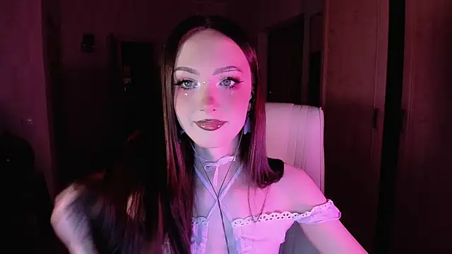Snapshot of Alice__Aris chatting on October 5, 6:46 pm Alice Aris online show from October 5, 6:46 pm