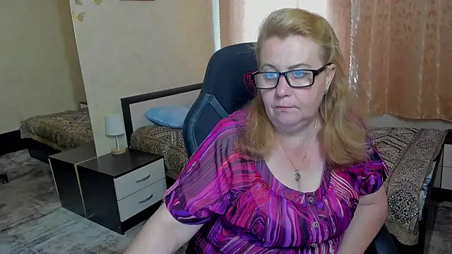 Frau Marta online show from June 12, 2:14 pm
