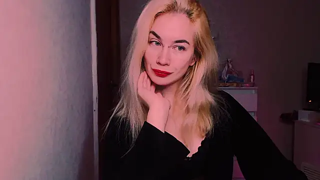 xxxcharismaaa online show from October 18, 7:11 am