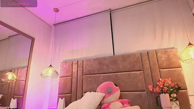 Vivi prinncess online show from May 31, 12:16 am