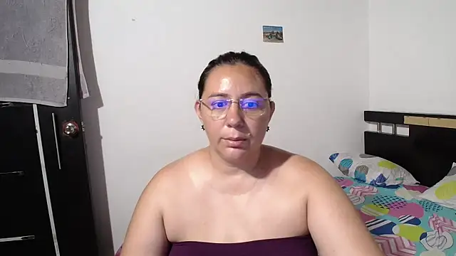 sexxy ticki online show from September 9, 11:15 pm