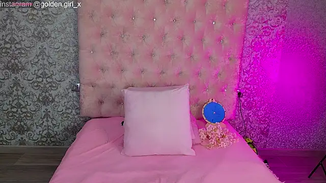 Akilla Queen online show from May 2, 2:04 am