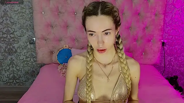 Akilla Queen online show from July 24, 1:58 am