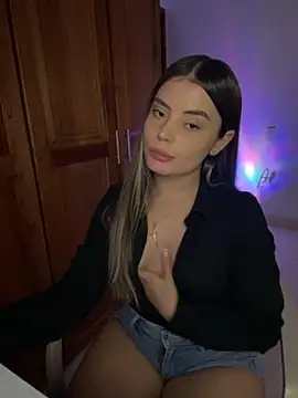 Snapshot of Miss_valeriaa chatting on October 17, 1:53 am Miss valeriaa online show from October 17, 1:53 am