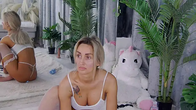 IsabelleEthan online show from June 30, 12:32 am