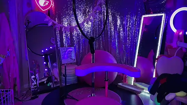 bimbotwerkqueen online show from May 31, 4:40 am