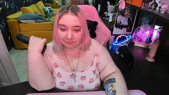 Softie Sofy online show from June 29, 3:02 am