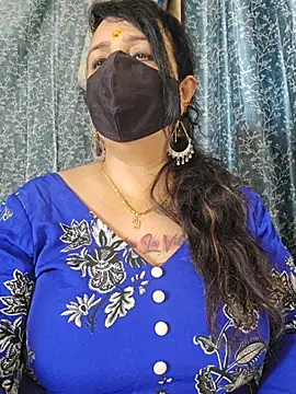 cute-tanvi online show from June 12, 3:25 am