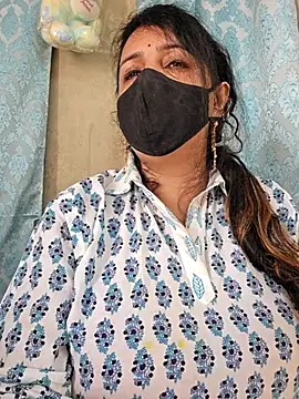 cute-tanvi online show from October 18, 2:25 am