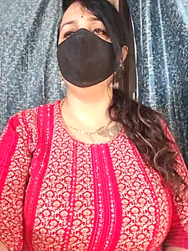 cute-tanvi online show from July 16, 1:32 am