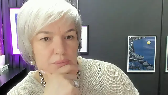 CarmenSoft online show from August 3, 8:36 pm