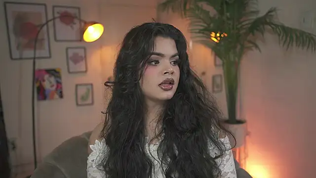 artechloe online show from November 29, 1:42 am