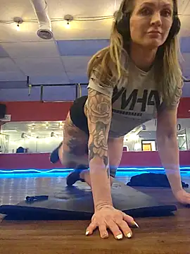 MaddisonX online show from March 18, 5:34 am