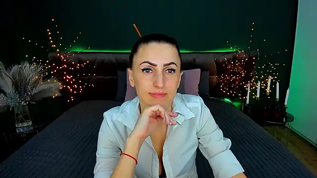 Rebecca Diamond online show from March 11, 7:12 am