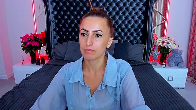Rebecca Diamond online show from June 28, 5:58 am