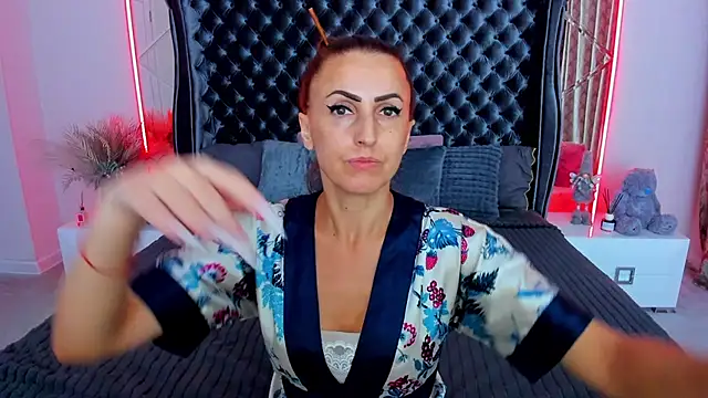 Rebecca Diamond online show from July 9, 5:10 am