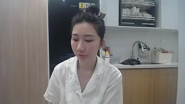 Asiagirll online show from June 14, 2:39 pm