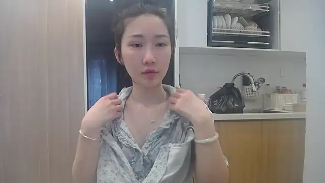 Asiagirll online show from July 6, 9:03 am