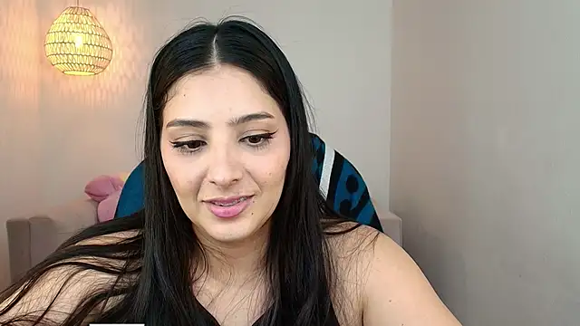 YummyAnna  online show from February 12, 8:32 pm