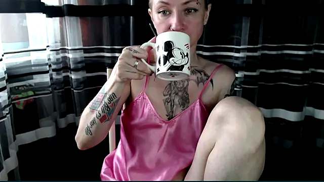 cold lollipop online show from October 24, 7:15 am