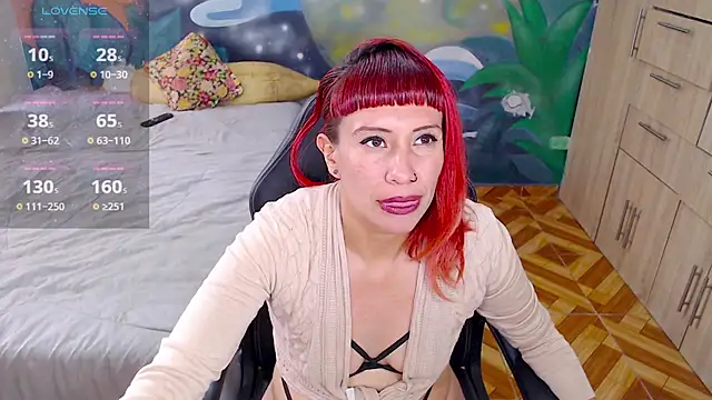Eimy lorens online show from June 9, 7:46 pm